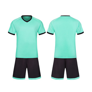 Tenues de football personnalisées unisexes : Ensemble maillot et short avec couleur et logo sur mesure, tissu 100 % polyester, nouveau style 2026 - Product Image 5