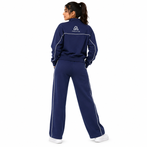 Ensemble de survêtement 2 pièces bleu marine uni à capuche pour femme, personnalisable avec logo, en polyester/coton, veste de sport athlétique pour tous - Product Image 2