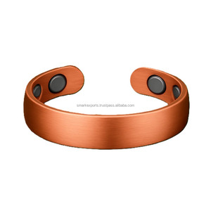 Anneau magnétique en cuivre poli réglable pour soulager les douleurs articulaires et musculaires avec des propriétés de guérison naturelle - Product Image 5