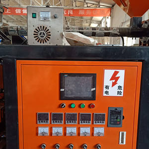 Yüksek kaliteli yüksek hızlı bir adım 2 boşluk şişe üfleme makinesi - Product Image 2