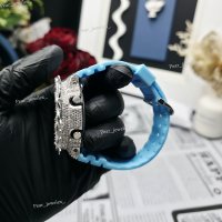 Montre analogique-numérique sertie de diamants, bracelet en caoutchouc bleu, lunette en moissanite, boîtier argenté, montre hip-hop pour femme