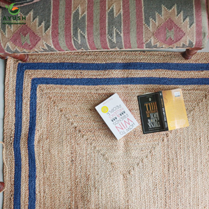 Alfombra tradicional india hecha de fibras de yute 100% naturales, alfombras personalizadas para la sala de juegos de los niños y el pasillo. - Product Image 3