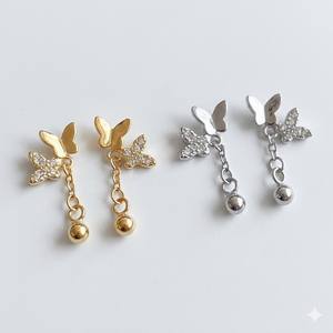 Pendientes Colgantes de Mariposa y Perlas de Oro Sólido de 14K, Delicado Set de Pendientes Colgantes y Ear Cuff con Diamante Cultivado en Laboratorio, Regalo de Cumpleaños para Ella - Product Image 1