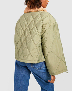 Chaqueta de Invierno Acolchada para Mujer, de Alta Demanda, Transpirable, con Exterior de Lona, Elegante y Ligera, Venta al Por Mayor para Abrigos de Invierno - Product Image 5