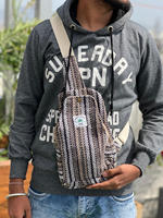 Tas selempang rami murni bergaya untuk uniseks rami Himalaya dan tas selempang katun tas dada perjalanan untuk pria dan wanita