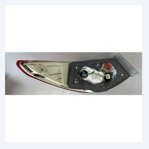อะไหล่รถยนต์มือสอง สำหรับไฟท้ายขวา Kia RH รุ่น 92402-3S Mobis Korea อะไหล่รถยนต์เกาหลี - Product Image 5