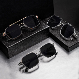 Fashionable retro metal photochromic sunglasses for men and women fishing driving tourism photochromic glasses - Product Image 2