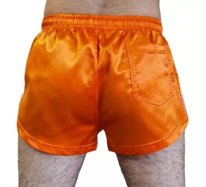 Short personnalisé Short de gym pour homme Short personnalisé en tissu satin 100% polyester avec broderie en chenille - Product Image 5
