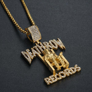 Colgante Unisex de Plata 925 y Oro 10K con Moissanita Personalizada, Diseño Nuevo de Deathrow Records, Joyería de Lujo con Corte Brillante - Product Image 5