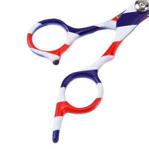 กรรไกรตัดผมมืออาชีพขนาด 6 นิ้ว ทำจากเหล็กกล้าไร้สนิม 4Cr13 สำหรับคนถนัดขวา ใบมีดคม สำหรับร้านเสริมสวย ร้านตัดผม - Product Image 4