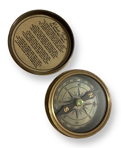 Boussole en verre et laiton artisanale de luxe avec poème, décoration de bureau nautique, cadeau par Tajdaar Handicrafts - Product Image 4