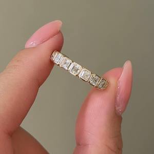 แหวนเพชรทรงเรเดียนท์คัท 15 กะรัต ฝังขอบทองคำแท้ 14k  รับรองโดย IGI สำหรับวันครบรอบ/งานแต่งงาน - Product Image 3