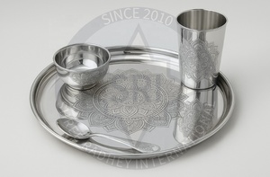 Pooja Thali de acero inoxidable con diseño de mandala, juego de platos de adoración de plata con tazón, vidrio y cuchara - Product Image 2
