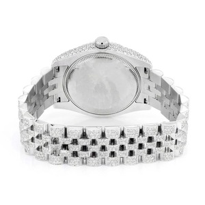 Montre personnalisée pour homme avec cadran noir à points, entièrement plaquée or blanc et sertie de diamants et de moissanite, montre de luxe de créateur. - Product Image 4