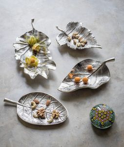 Plateau en métal en forme de feuille de Ginkgo ovale, design oriental, décoration de table - Product Image 6
