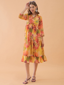 Vestido Midi de Georgette con Estampado Floral Amarillo de Lujo, con Volantes, para Fiestas, Oficina y Eventos Nocturnos, Disponible a un Precio Razonable - Product Image 4