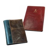 Étui rigide personnalisé avec logo imprimé en feuille d'or Couverture de menu en cuir de luxe
