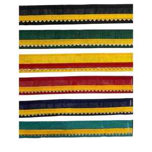 Encaje dorado de alta calidad ideal para bordes de sarees, lehengas, estilismo de vestidos y calzado. - Product Image 1