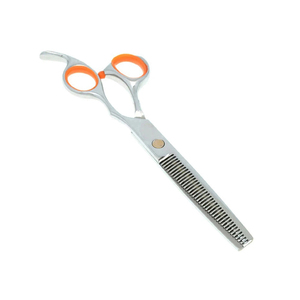 Ciseaux de barbier professionnels MAHFOOZ INSTRUMENTS en acier inoxydable de 6 pouces, ensemble de ciseaux droits et affûtés pour la coupe de cheveux en salon - Product Image 3