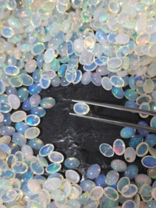 Natural Ethopian <b>Opal</b> 7x5MM Oval Cut Best Quality Natural Gemstone for Jewelry Making - Product Image 2