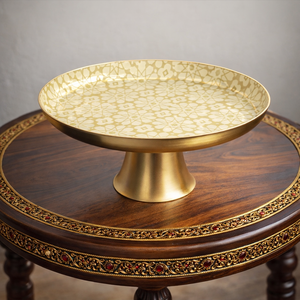 Base para Pastel de Metal con Acabado Dorado, Diseño Meena, con Base para Panadería, Fiestas y Decoración del Hogar, Base Redonda Moderna para Pastel - Product Image 1