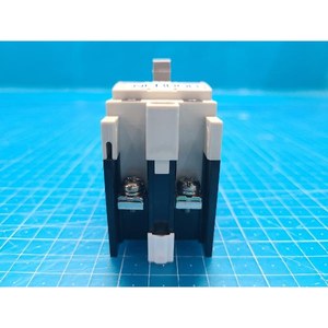 Mitsubishi NF30-FAU NF30-FAU 20A 2P Usado Como Está, Piezas de Equipos Semiconductores Legacy - Product Image 2