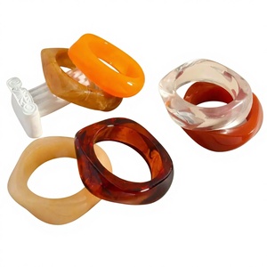 Bracelets en résine haut de gamme faits à la main pour femmes, finition brillante élégante, légers, imperméables, bijoux de mode - Product Image 4