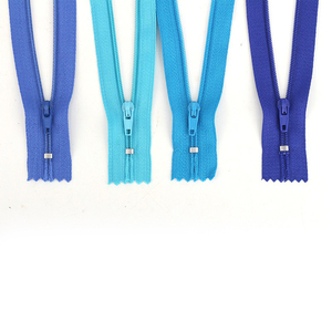 Fermeture éclair en nylon n°3, colorée, à extrémité fermée, à dents en plastique, pour patte de pantalon, vente en gros - Product Image 3