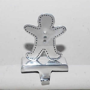 Soporte para medias compuesto de latón y aluminio. Estos soportes para medias son una mezcla perfecta de estilo y utilidad - Product Image 1