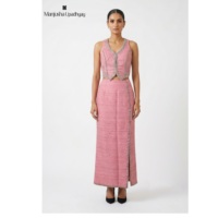 Gilet élégant rose pâle fait main pour femme avec jupe fendue assortie, idéal pour les tenues de boutique, les soirées et les occasions spéciales
