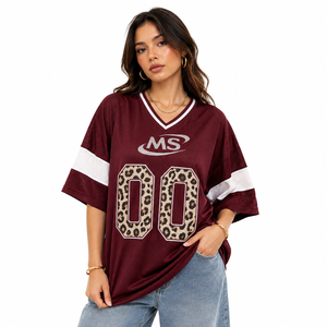 เสื้อฟุตบอลตาข่ายแขนลายทางแบบกำหนดเอง ลายเสือดาว เบอร์หลวม คอวี สตรีทแวร์ ขายส่งจำนวนมาก จัดหา B2B แฟชั่น - Product Image 1