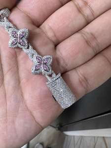 Pulsera de Cadena y Eslabones de Plata de Ley 925 Chapada en Oro con Trébol de Diamantes Dvars y Zafiro Rosa Moissanita para Mujer, de Moda - Product Image 3