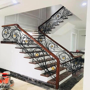 Barandilla de Hierro Forjado Exquisita para Escaleras: Arte Metálico Elegante y de Primera Calidad Hecho a Mano para Mejorar Perfectamente los Diseños Interiores - Product Image 4