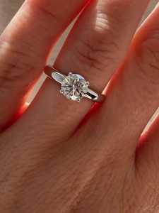 Bagues de fiançailles en diamant 14K 18K Or massif Rond Diamant de laboratoire Sertissage à griffes Solitaire pour demande en mariage Mariage Bijoux fins Fabrication - Product Image 6