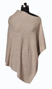 Chal Largo de Lana y Nailon a Cuadros para Mujer, 70% Lana, 30% Nailon, para Invierno, de Lowellcraft - Product Image 4