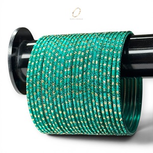 Brazaletes Modernos de Acero Inoxidable Color Verde Mar para Mujer, con Diseño Brillante y Baño de Oro, Joyería India a Precio de Mayoreo - Product Image 1
