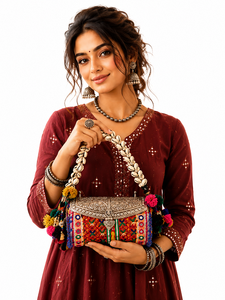 Banjara Sac à Main Fait Main Vente Chaude Broderie Indienne Nouveau Designer Boho Élégant Sac Pour Femmes Multi Utilisations - Product Image 3
