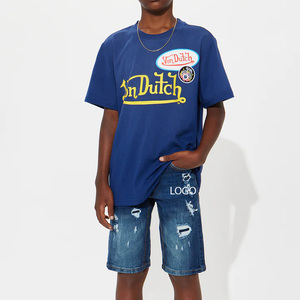 Pantalones cortos de mezclilla clásicos para niños, de color sólido, con bolsillos y logotipo, de corte recto y costuras impecables, hechos con material de alta calidad. - Product Image 1