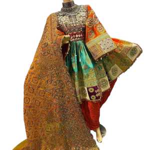 Robes ethniques brodées de qualité supérieure, confectionnées à la main, design personnalisé, qualité export, robes décontractées afghanes pour les mariages et les fêtes. - Product Image 1
