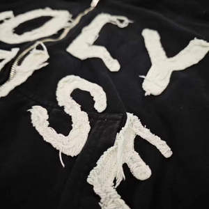 Sudadera con capucha y cremallera negra para hombre Holy Uprise, de poliéster polar oversize, anti-bolitas, con bolsillo, estilo urbano para la parte delantera. - Product Image 2