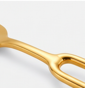 Juego de Cubiertos con Acabado Espejo Dorado, Diseño Moderno y Lujoso, Apto para Lavavajillas, Vajilla Metálica para Bodas - Product Image 2