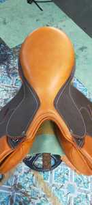 Nueva Silla de Montar Profesional de Cuero para Salto Ecuestre, de Alta Calidad, Duradera, de Cuero Genuino, para Montar en Contacto Cercano - Product Image 3