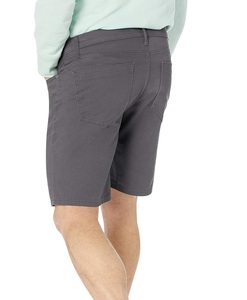 Short en jean pour homme, couleur unie, taille élastique, longueur genou, extensible, respirant, idéal pour la gym et l'entraînement – Collection été - Product Image 2