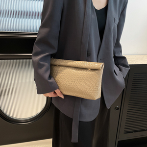 Sac à main en cuir PU de haute qualité pour femmes, nouveau sac à main vintage tendance pour robe de soirée, poche pour téléphone portable d'été - Product Image 4