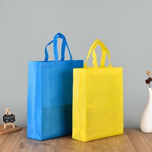 Bolsas Reutilizables Ecológicas de Tela No Tejida Termosellables Reciclables a Buen Precio para Ropa, Personalizables, Hechas en Vietnam - Product Image 3