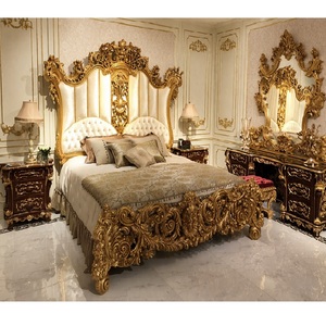 Juego de Dormitorio King de Lujo, Estilo Antiguo Real, Color Dorado, Cama King con Tallado de Corona, Muebles de Dormitorio Dorados de Lujo en 5 Piezas - Product Image 1