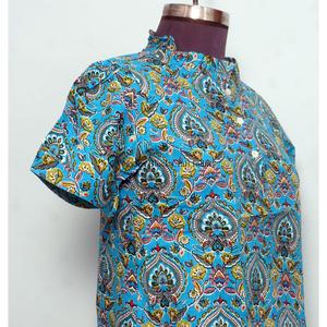 Robe mini évasée décontractée vintage 100 % coton respirant et écologique à motif floral, taille naturelle, faite à la main avec boutons pour femme - Product Image 5