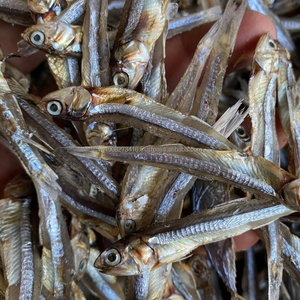 Anchois de qualité supérieure – Aliment pour animaux, poisson entier, ingrédient protéiné naturel pour l'aquaculture et l'élevage, provenant du Vietnam - Product Image 1