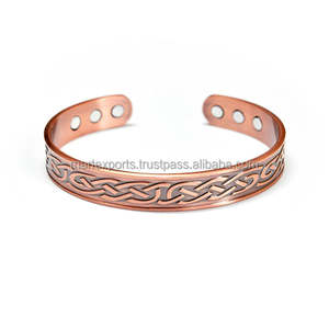 Elegante Brazalete de Tenis con Dijes de Cobre para Mujer, Detalles Intrincados, Terapia Magnética, Alivio del Dolor, Estilo Vintage de Lujo, Alta Costura - Product Image 4