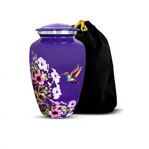 Urne funéraire Gone Fishing - Blanche, capacité de 200 pouces cubes, style américain, avec un pêcheur attrapeant le gros poisson - Product Image 6